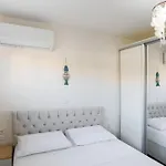 Lucia Beachfront * Pánormos