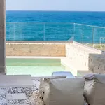 Lucia Beachfront 度假居