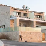 Lucia Beachfront 度假居 Pánormos