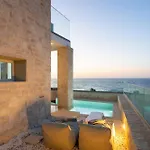 Будинок відпочинку Lucia Beachfront