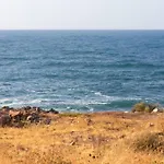 Lucia Beachfront Будинок відпочинку Panormos (Crete)