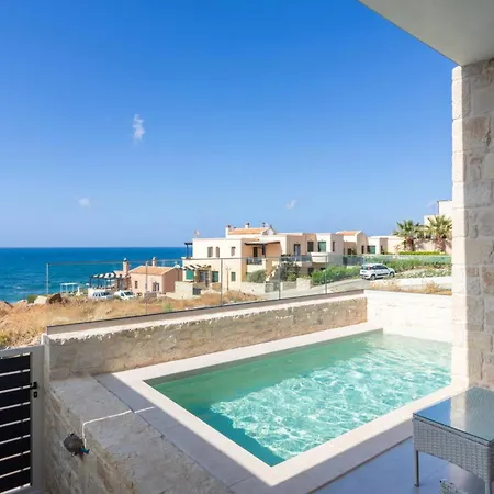 Lucia Beachfront Pánormos