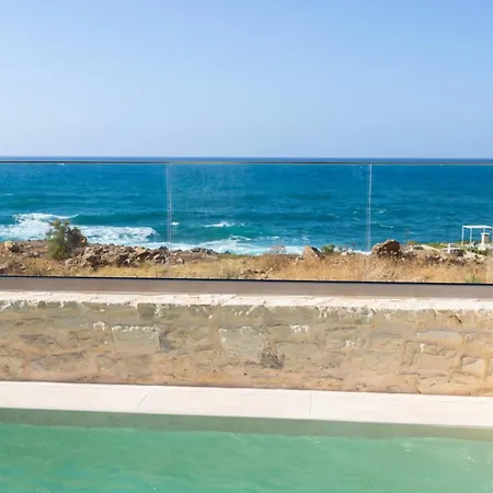 Lucia Beachfront Pánormos